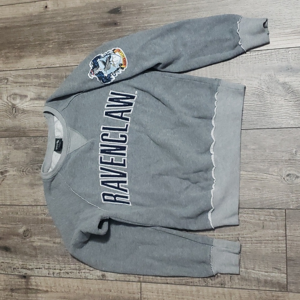 Universal Studios Wizard World of Harry Potter Ravenclaw sweatshirt Univ…